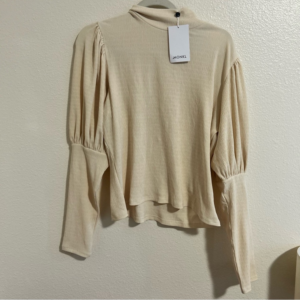 NWT Monki cream puff sleeve top